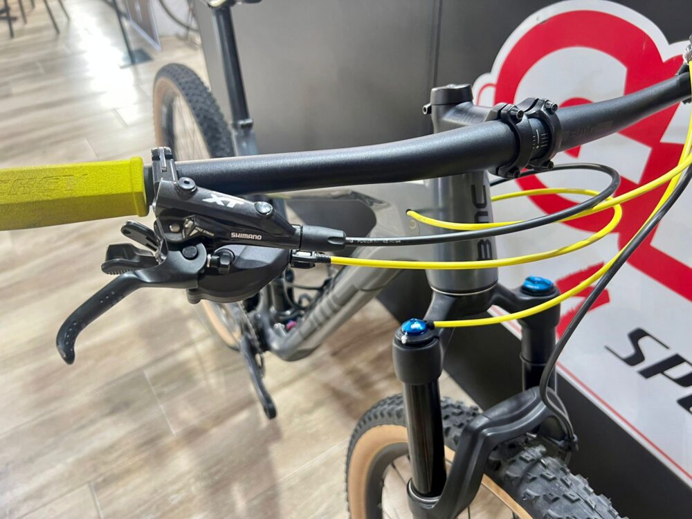 GR-100 Tienda de ciclismo Specialized | BMC Four Stroke 01 Two