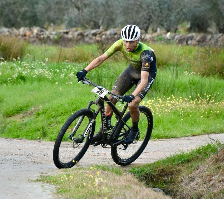 Titan-de-los-Rios_Juan-Utrero