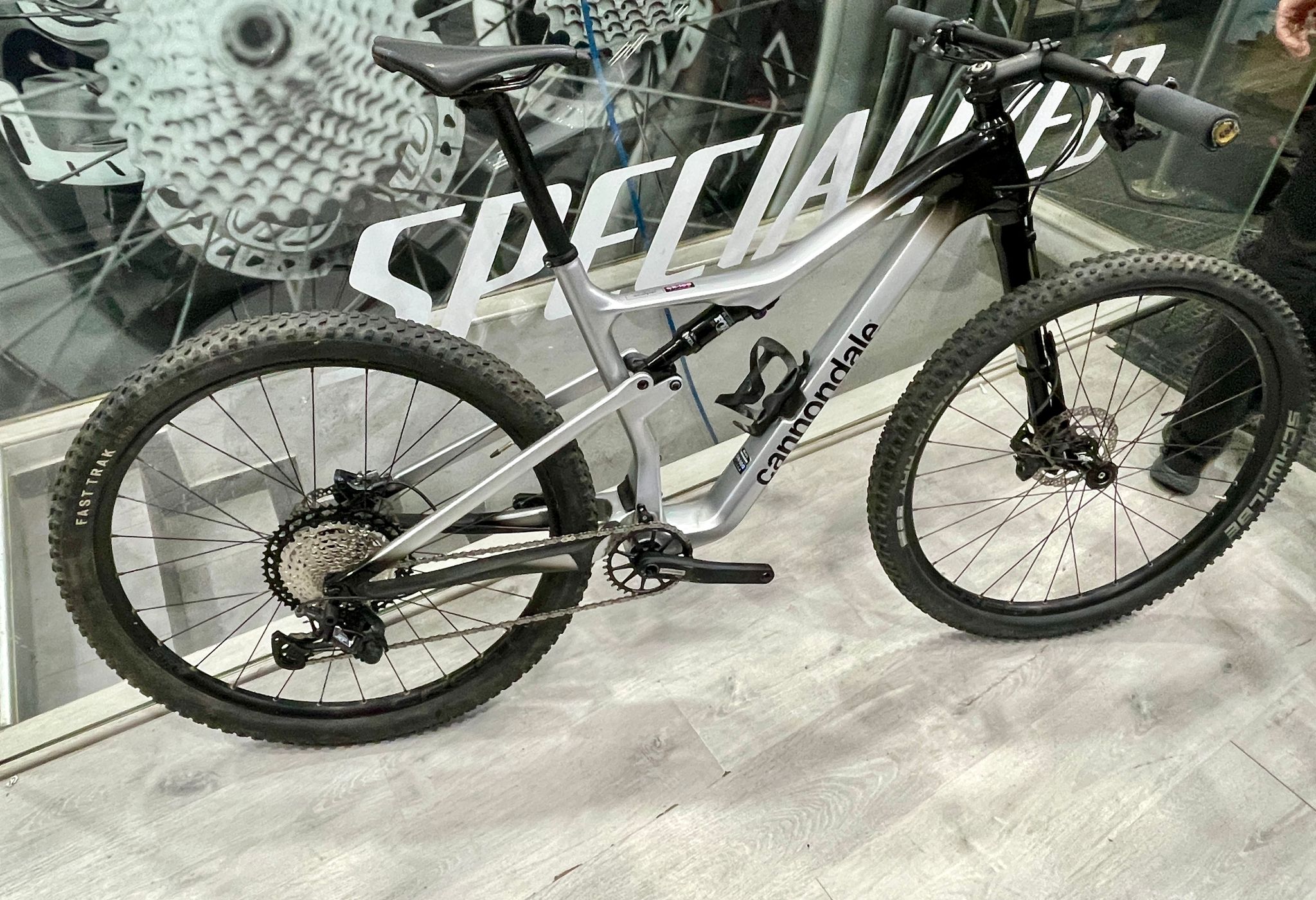 WhatsApp-Image-2024-03-27-at-20.06.13