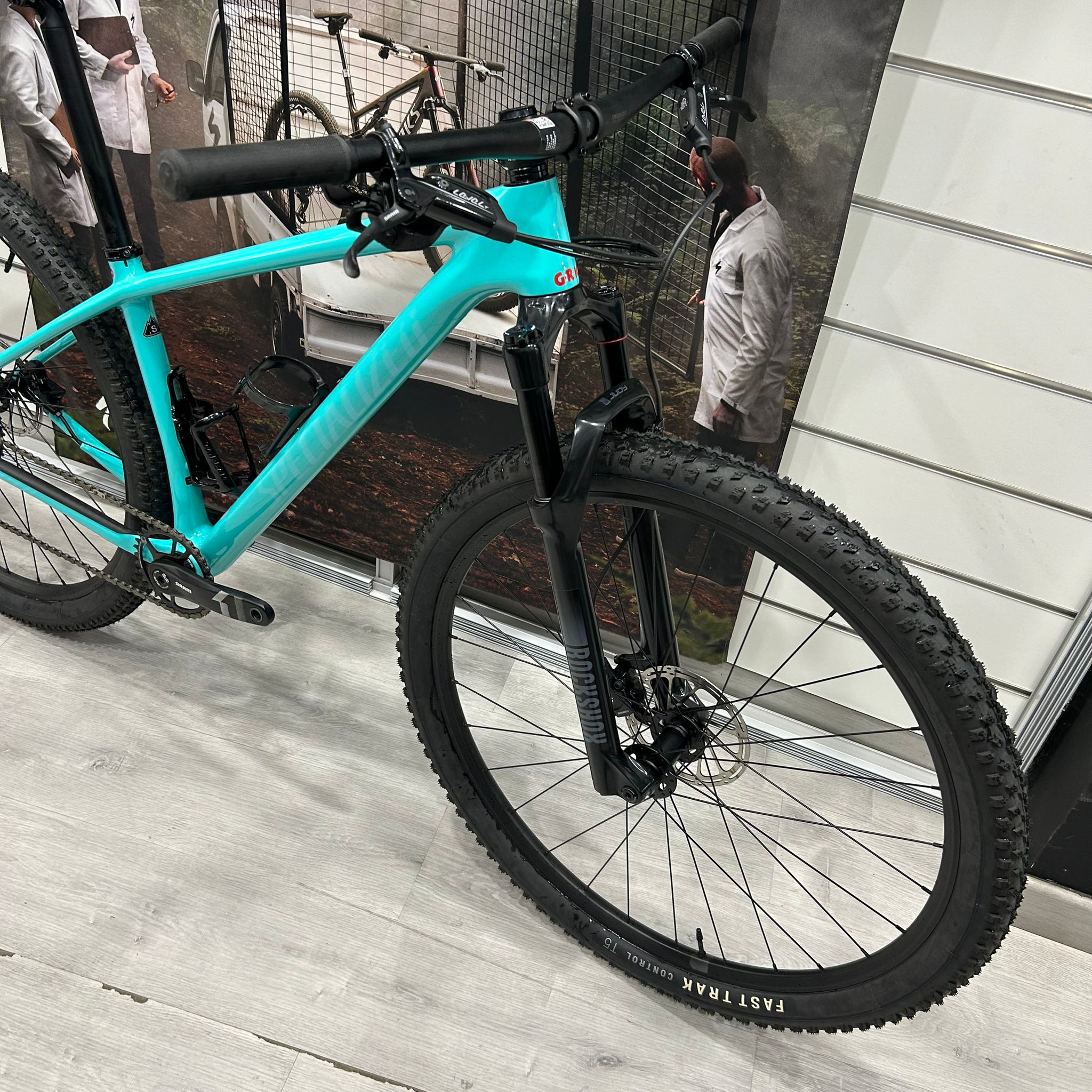 WhatsApp Image 2024-09-05 at 13.32.47 (1)