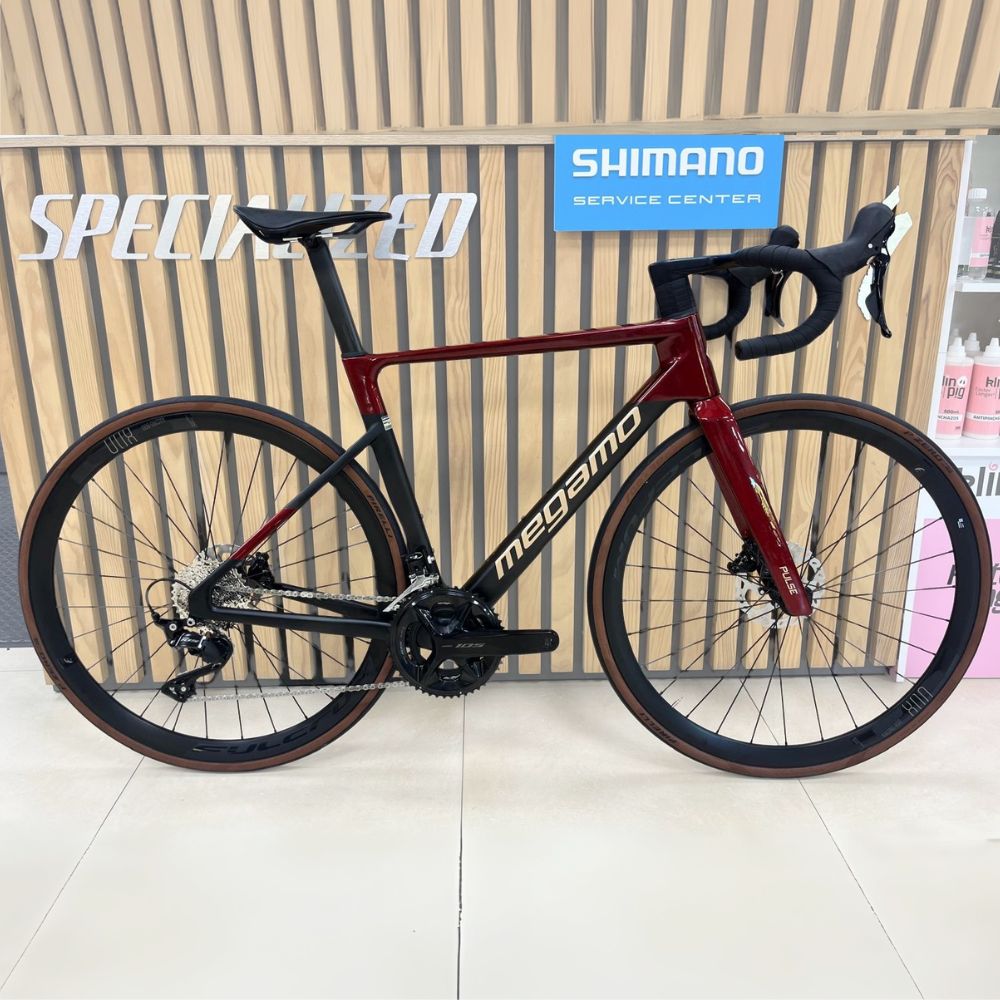 megamo_pulse_20_red_black_ok