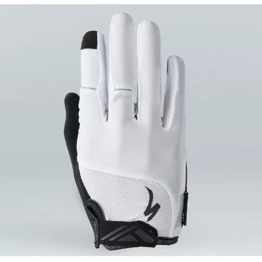 Screenshot-of-Long-Gloves