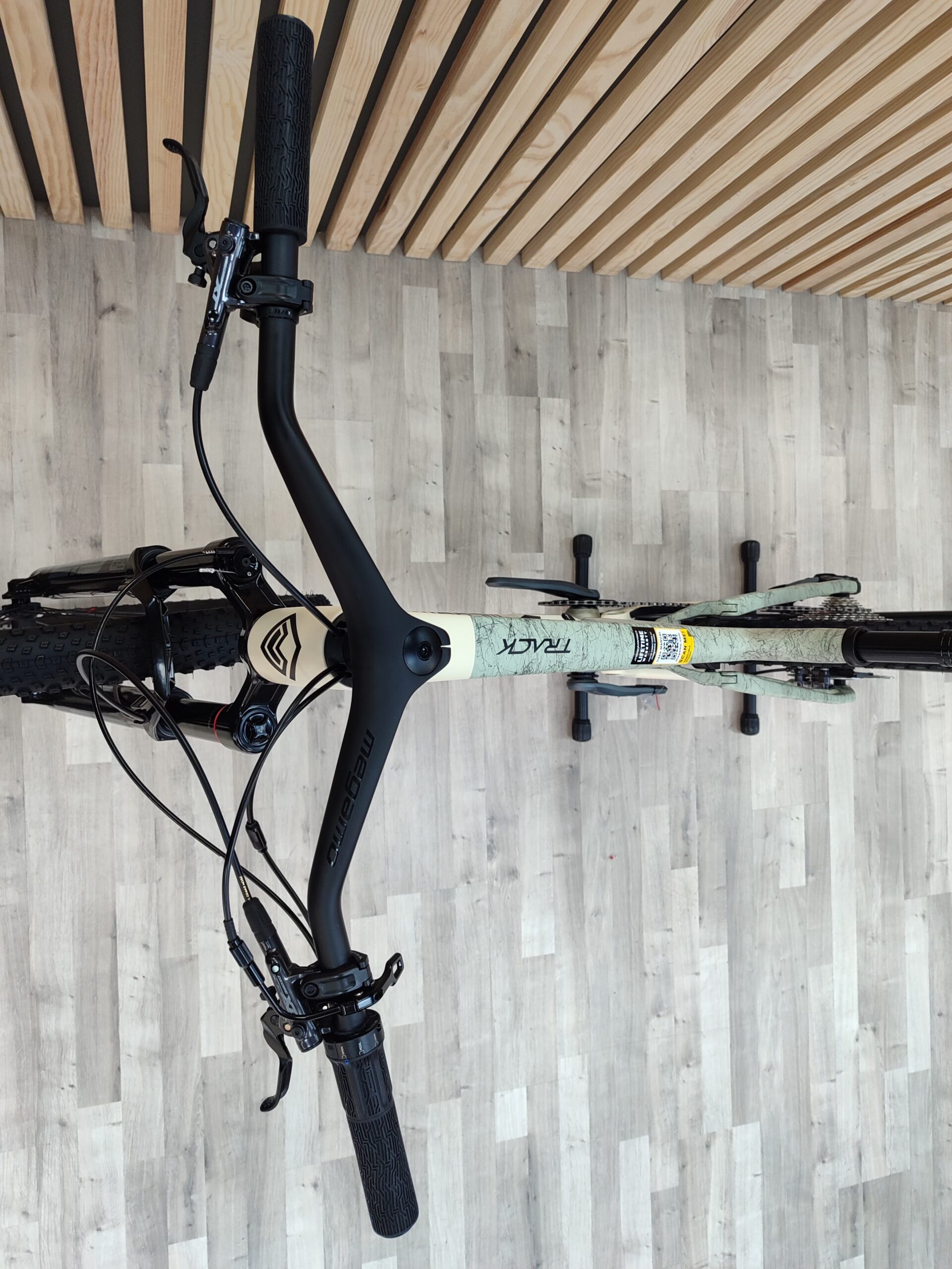 WhatsApp Image 2025-03-21 at 17.32.08