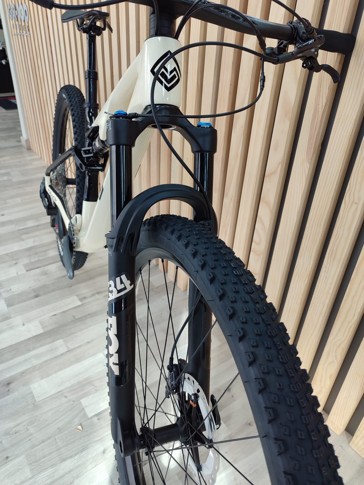 WhatsApp Image 2025-03-27 at 17.42.37 (2)