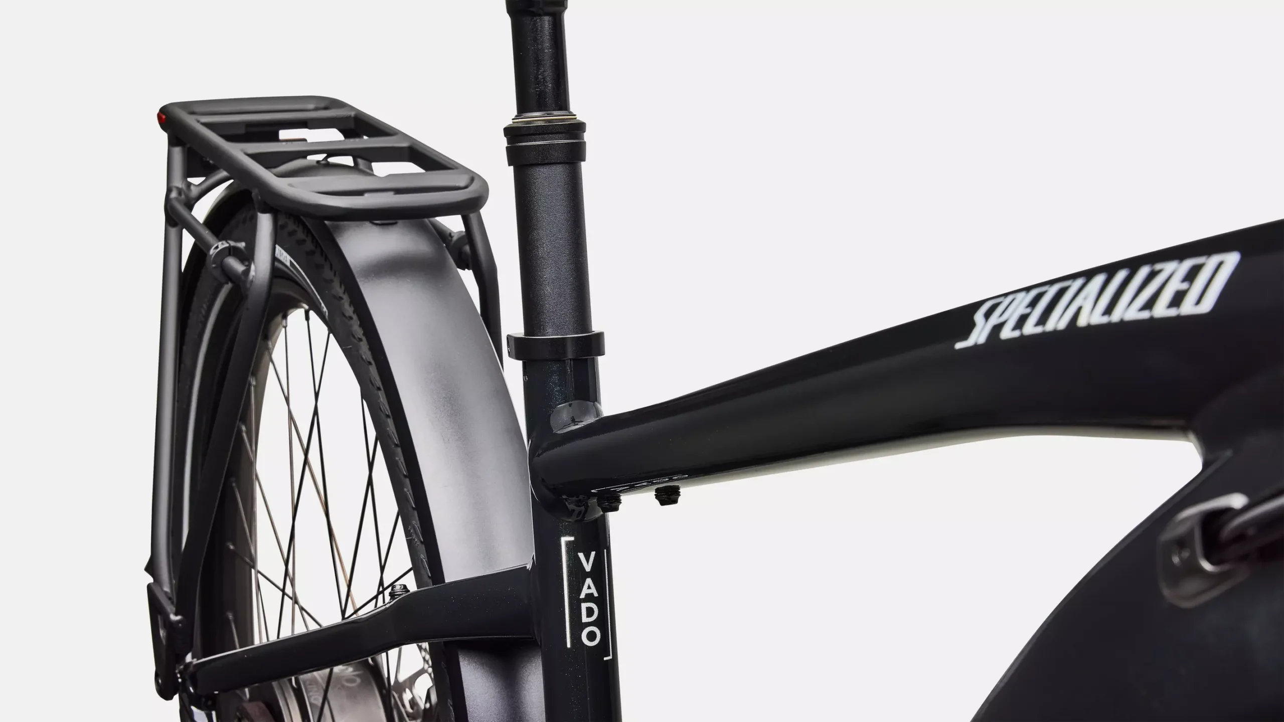 95026-54_VADO-40-IGH-CSTBLK-FLKSIL_D4-STTT