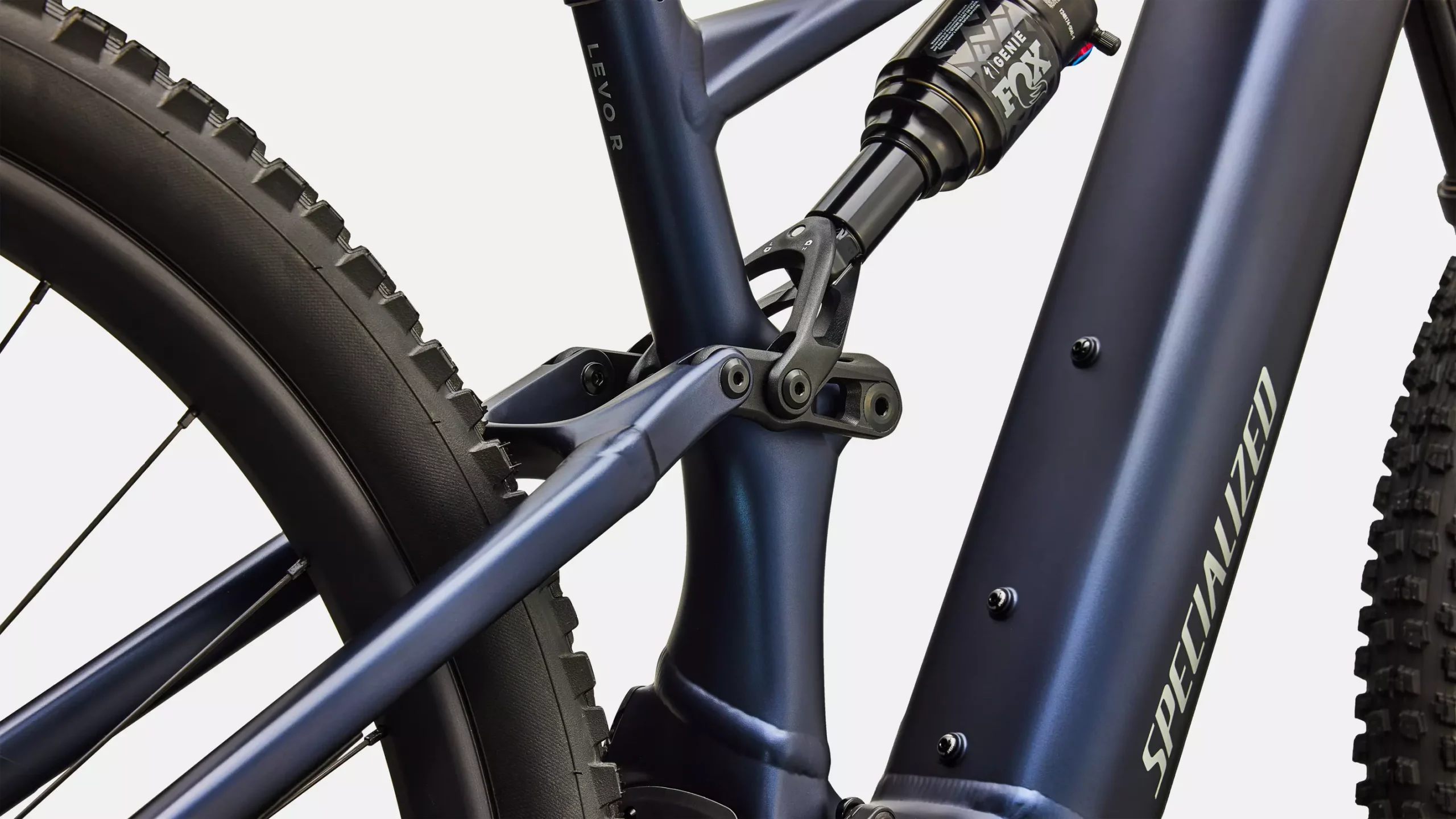 95727-53_LEVO-R-COMP-ALLOY-METDPMRNBLU-SHDWSIL-S1--_D6-LINK