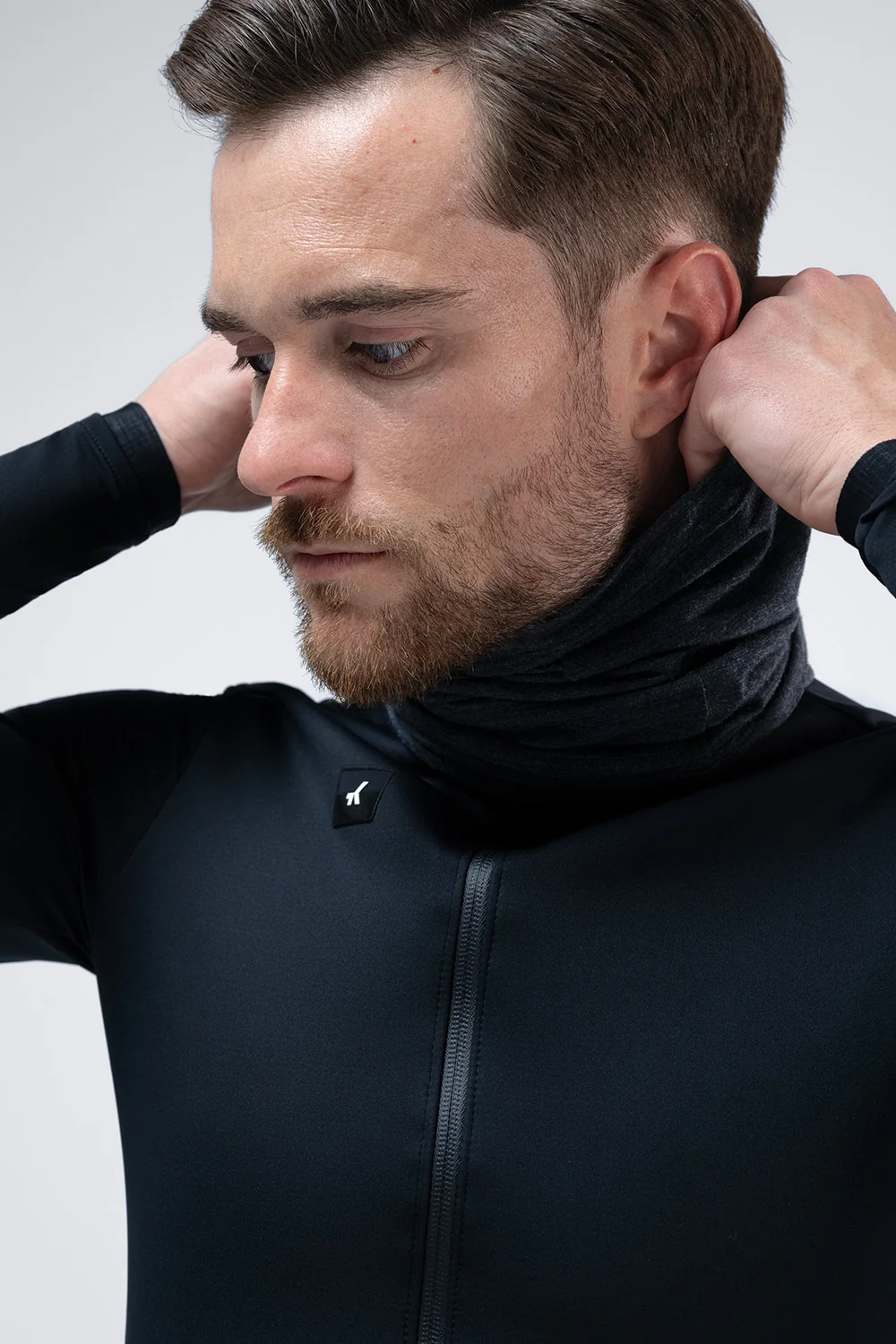 merino-neck-warmer-moonbah-solid-unisex-graphite-04